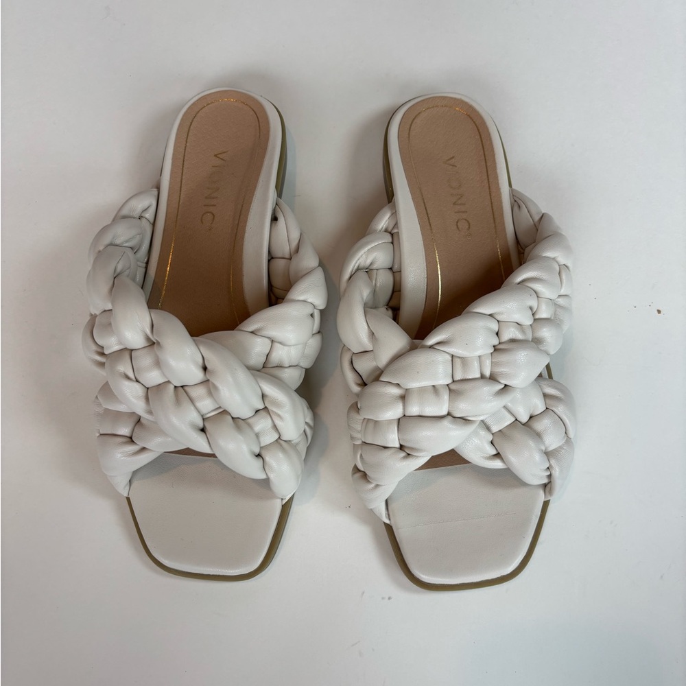 NWOT Vionic Kalina Cream Colored Slide Sandals. Size 8 - Picture 2 of 7